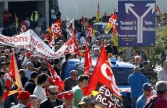 法国爆发25年来最大规模罢工！